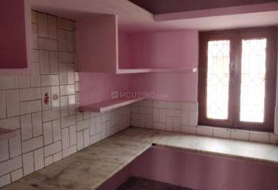 Kitchen Image of 1000 Sq.ft 1 BHK Independent House for rent in Rabindra Palli Colony Lucknow for Rs. 13000