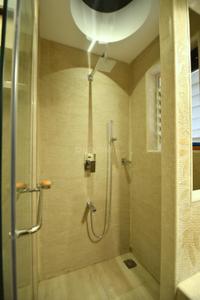 Image of 1000 Sq.ft 2 BHK Apartment / Flat for rent in Shivaji Nagar, Pune for Rs. 70000