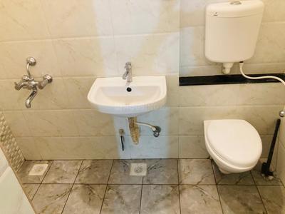 Bathroom Image of 1350 Sq.ft 2 BHK Apartment / Flat for rent in Virasha Heights, Bawadiya Kalan Bhopal for Rs. 25000
