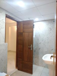 Common Bathroom Image of 1640 Sq.ft 3 BHK Apartment / Flat for sale in Panchsheel Prime 390 Phase 3, Shastri Nagar Ghaziabad for Rs. 13500000
