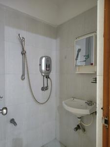 Bedroom Two Image of 880 Sq.ft 2 BHK Apartment / Flat for rent in Raunak Unnathi Greens by Raunak Group, Kasarvadavali Thane for Rs. 24000
