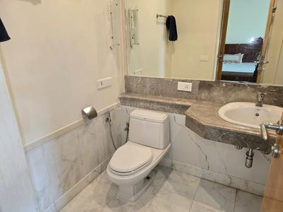 Bathroom Image of 4000 Sq.ft 4 BHK Apartment / Flat for sale in Hiranandani Tivoli Tower, Powai Mumbai for Rs. 180000000