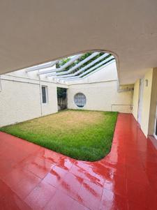 Balcony Image of 9600 Sq.ft 5 BHK Villa for rent in Nandanam Chennai for Rs. 650000
