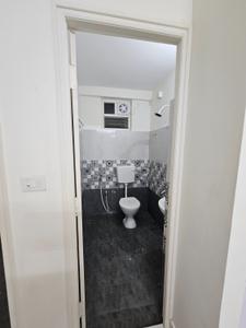 MVV & MK Park Bathroom 1