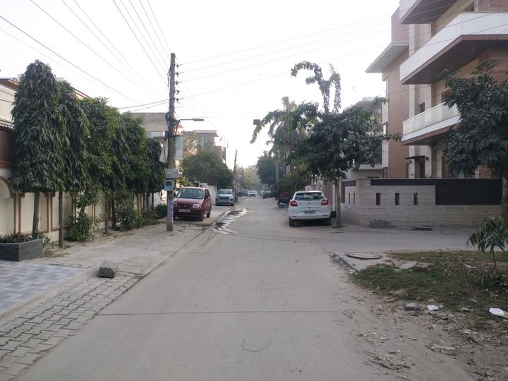 Sector 9 Main Image 1
