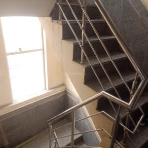 Balcony Image of 900 Sq.ft 2.5 BHK Builder Floor for rent in Mukherjee Nagar New Delhi for Rs. 26000