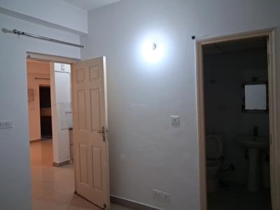Bedroom Image of 930 Sq.ft 2 BHK Apartment / Flat for sale in Supertech Cape Town, Sector 74 Noida for Rs. 9500000