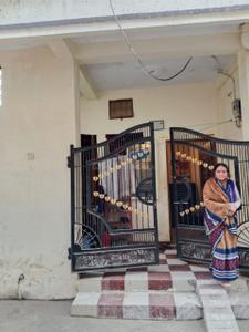 Main Entrance Image of 1440 Sq.ft 3 BHK Builder Floor for sale in GTB Nagar New Delhi for Rs. 45000000