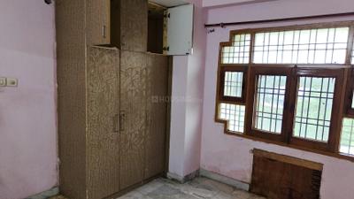 Bedroom Image of 1200 Sq.ft 2 BHK Apartment / Flat for rent in Hazratganj Lucknow for Rs. 24000