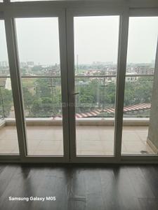 Balcony Image of 2967 Sq.ft 4 BHK Apartment / Flat for rent in Tulsiani Golf View Apartments, Sushant Golf City Lucknow for Rs. 42000