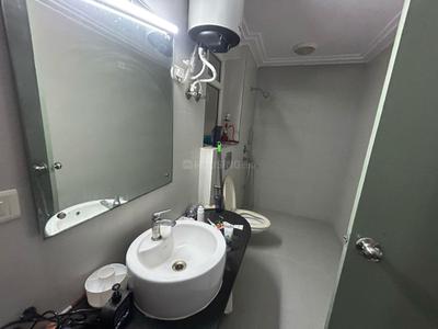 Bathroom Image of 2800 Sq.ft 4 BHK Apartment / Flat for sale in Sector 32 Faridabad for Rs. 16500000