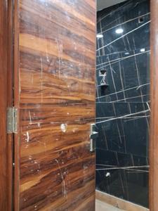 Common Bathroom Image of 1250 Sq.ft 3 BHK Apartment / Flat for sale in JMD Siddhi Vinayak, Sector 73 Noida for Rs. 6500000