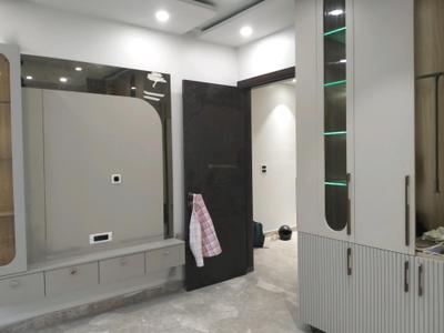 Bedroom Image of 1800 Sq.ft 3 BHK Builder Floor for sale in Vikaspuri New Delhi for Rs. 33500000