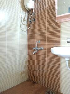Bedroom One Image of 750 Sq.ft 2 BHK Apartment / Flat for rent in Puraniks Tokyo Bay, Kasarvadavali Thane for Rs. 25000