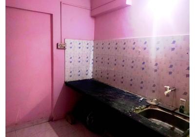 Kitchen Image of 600 Sq.ft 1 BHK Apartment / Flat for rent in Kasba Peth Pune for Rs. 18500
