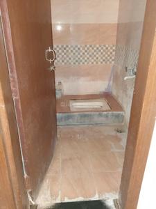 Bathroom Image of 600 Sq.ft 1 BHK Apartment / Flat for rent in Barjatya Pearl Galaxy, Bhicholi Mardana Indore for Rs. 8500