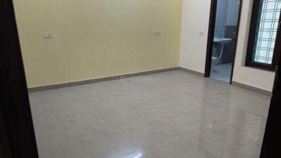 Bedroom Image of 2150 Sq.ft 3 BHK Builder Floor for rent in Sector 108 Noida for Rs. 32000