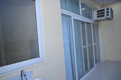 Balcony Image of Mid starrf PG in Sector 63 A, Noida