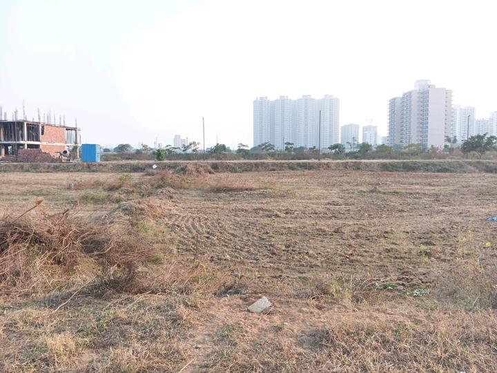 Vatika Express City Plots Main Image 1