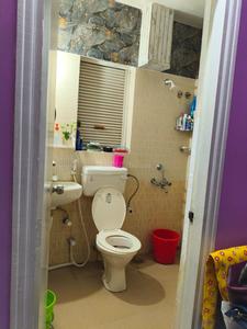 Bathroom Image of 796 Sq.ft 2 BHK Apartment / Flat for rent in Eden City Maheshtala, Maheshtala Kolkata for Rs. 12000