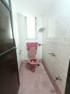 Bathroom Image of 600 Sq.ft 1 BHK Apartment / Flat for sale in Dahisar West Mumbai for Rs. 10700000