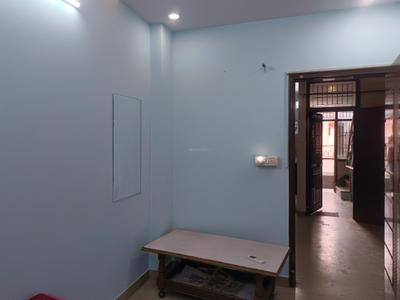Bedroom Image of 380 Sq.ft 1 BHK Builder Floor for rent in Pitampura New Delhi for Rs. 19000