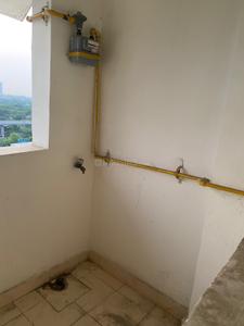 Balcony Image of 1200 Sq.ft 3.5 BHK Apartment / Flat for sale in Amrapali Silicon City, Sector 76 Noida for Rs. 16000000
