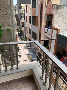 Balcony Image of 750 Sq.ft 2 BHK Builder Floor for sale in Vikaspuri New Delhi for Rs. 10500000