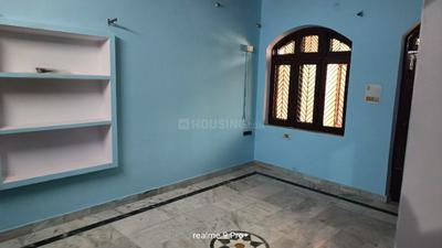 Bedroom Image of 700 Sq.ft 2 BHK Apartment / Flat for rent in Balaganj Lucknow for Rs. 8000