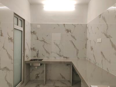 Kitchen Image of 650 Sq.ft 2 BHK Apartment / Flat for sale in Emerald Dotom Isle, Kandivali West Mumbai for Rs. 13200000