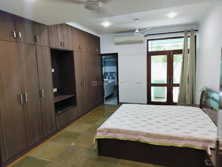 DLF Phase 4 Bedroom 1