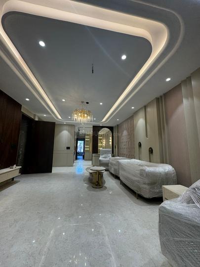 RKG Builder Floor Main Image 1