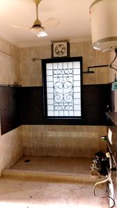 Bathroom Image of 1600 Sq.ft 2 BHK Builder Floor for rent in Sector 50 Noida for Rs. 32000