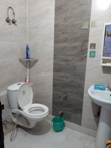 Bathroom Image of 2100 Sq.ft 3 BHK Builder Floor for rent in Sector 31 Faridabad for Rs. 27000