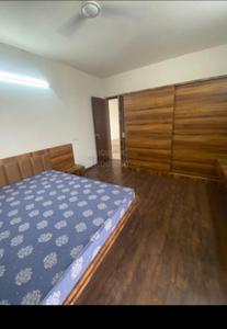 Bedroom Image of 1000 Sq.ft 3 BHK Apartment / Flat for rent in Takshashila Air, Ellisbridge Ahmedabad for Rs. 47000
