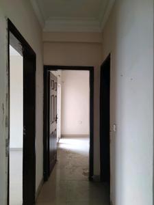 Passage Image of 1680 Sq.ft 3 BHK Apartment / Flat for sale in Paramount Floraville, Sector 137 Noida for Rs. 20500000