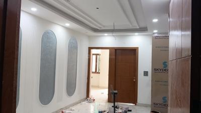 Living Room Image of 1000 Sq.ft 2 BHK Apartment / Flat for sale in Avenue 1, Sector 73 Noida for Rs. 3500000