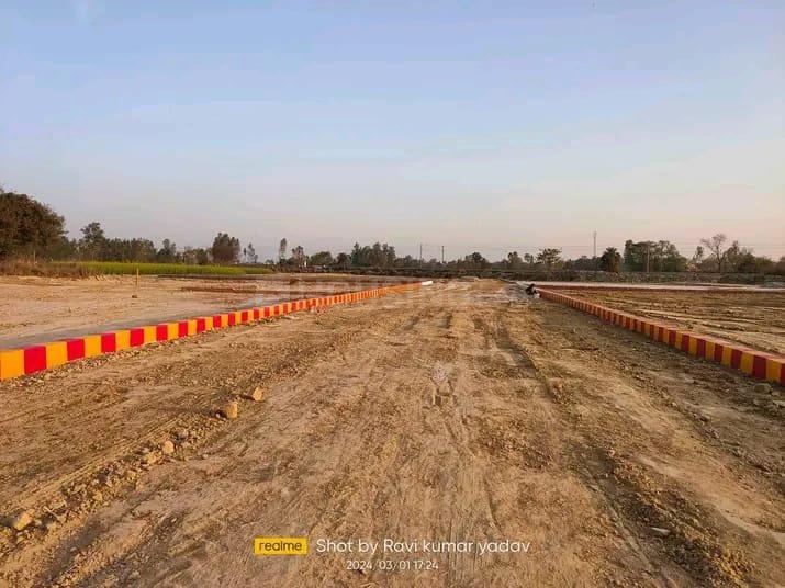 Green Town Main Image 1