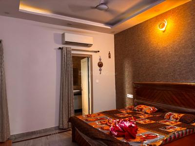 Bedroom Image of 3500 Sq.ft 4 BHK Independent House for rent in Sector 16 Faridabad for Rs. 45000