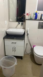 Bathroom Image of 1385 Sq.ft 2 BHK Apartment / Flat for rent in PR7 Airport Road Zirakpur for Rs. 33999