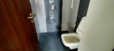 Bathroom Image of 450 Sq.ft 1 BHK Apartment / Flat for sale in Malad East Mumbai for Rs. 9500000