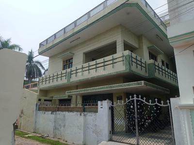 Image of 5000 Sq.ft 8 BHK Independent House for sale in Kalindipuram, Allahabad for Rs. 17500000