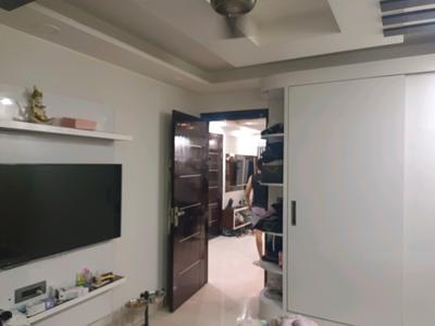 Bedroom Image of 1800 Sq.ft 3 BHK Builder Floor for sale in KG-III New Delhi for Rs. 32500000