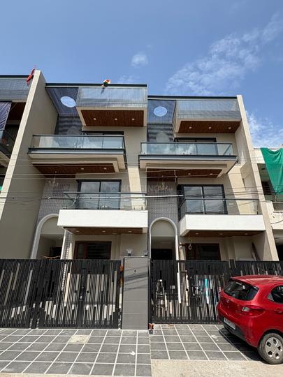 Villa in jaipur Main Image 1