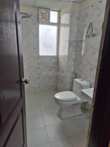 Image of 1400 Sq.ft 3 BHK Apartment / Flat for rent in Sethi Max Royal, Sector 76, Noida for Rs. 33000