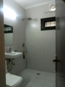 Bedroom Two Image of 2800 Sq.ft 3 BHK Apartment / Flat for rent in DDA Flats Vasant Kunj, Vasant Kunj New Delhi for Rs. 135000