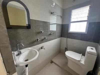 Bathroom Image of 800 Sq.ft 2 BHK Independent House for rent in Prakash Nagar Siliguri for Rs. 18000