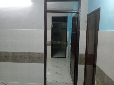 Bathroom Image of 1150 Sq.ft 2 BHK Independent House for rent in Sector 3 Noida for Rs. 18000