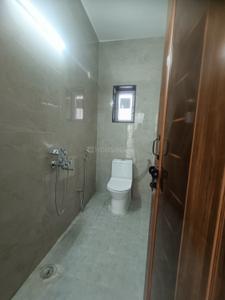 Bathroom Image of 900 Sq.ft 2 BHK Apartment / Flat for rent in Pink Apartments, Sector 18 Dwarka New Delhi for Rs. 35000