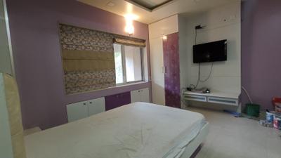 Bedroom Image of 1050 Sq.ft 2 BHK Apartment / Flat for rent in Raviraj Fortaleza Apartment, Kalyani Nagar Pune for Rs. 60000